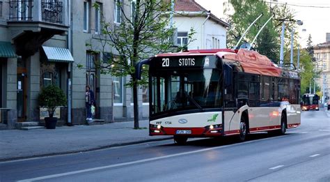 Troleibusas mieste spūstyje