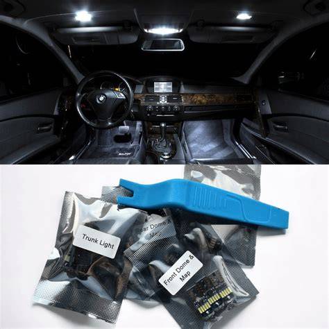 Nuotrauka: BMW E60/E61 salono lentele su juodomis lubomis ir derančiais akcentais
