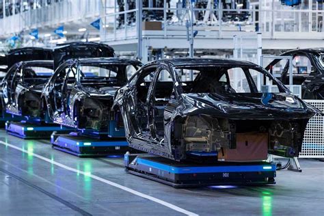 Berner produktai automobilių remontui ir pramonei