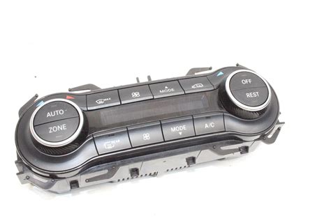Automobilio salono klimato kontrolės panelė