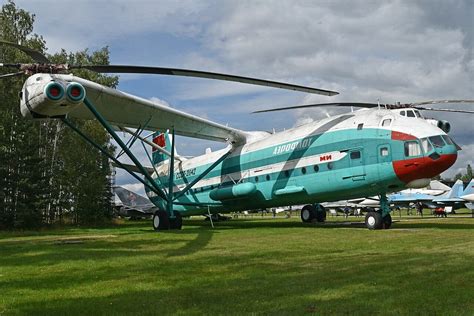 MIL V-12 - didžiausias kada skraidęs sraigtasparnis