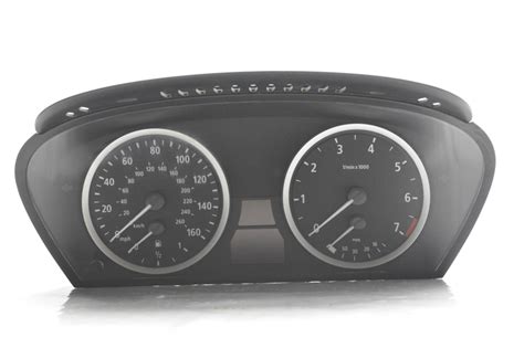 BMW E46 prietaisų skydelis su degančiomis EML, ABS ir DSC lemputėmis
