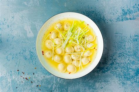 Nuotrauka su saldžiais kinų koldūnais (Tangyuan)