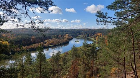 Vienuolių slėnio panorama