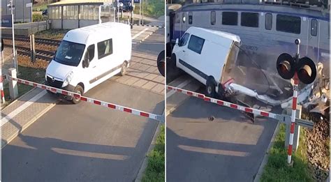 Tematinė nuotrauka: Motociklo pakrovimas į mikroautobusą
