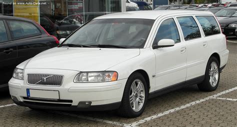 Volvo V70 II 2.4D5 automobilio vaizdas