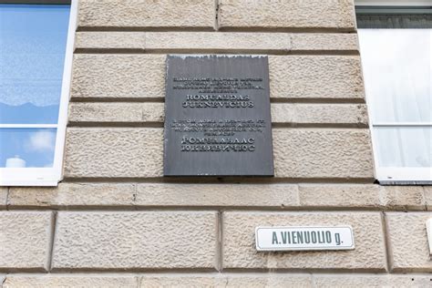 Atminimo lentos, paminklai Steponui Dariui ir Stasiui Girėnui