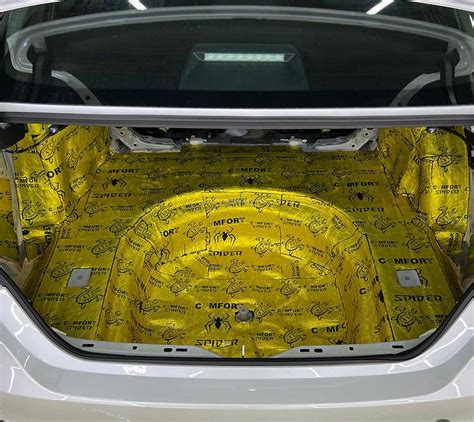 scheminis automobilio garso izoliacijos medžiagų išdėstymas