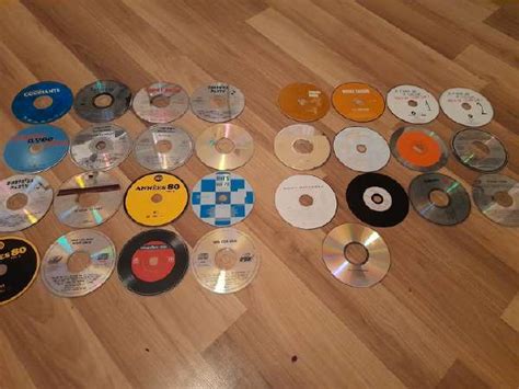 CD-R diskai su skirtingais atspindinčiais sluoksniais