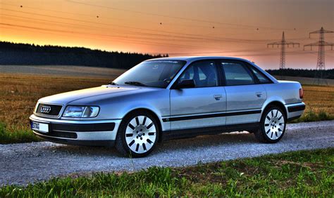 Audi 100 C4 interjero detalės