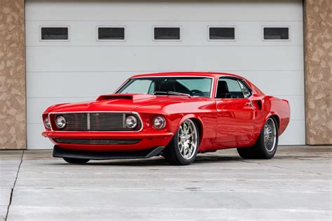 Istorinė Ford Mustang nuotrauka