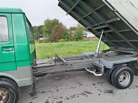 Paveikslėlis: Išmontuotos Volkswagen LT35 dalys