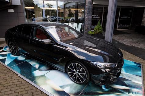 BMW 8 serijos Gran Coupe salonas ir prabangos elementai