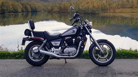 Honda Shadow VT1100 1985 metų modelio nuotrauka