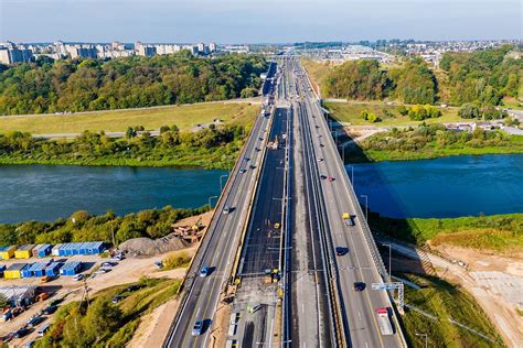 Teminė nuotrauka su Kleboniškio tiltų kompleksu ir automagistralės A1 eismu