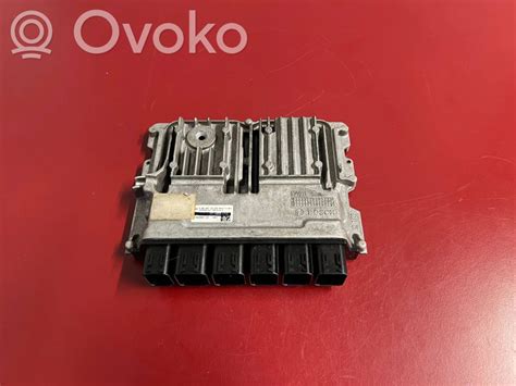 BMW E60 variklio valdymo blokas ir pavarų dėžė (scheminė)