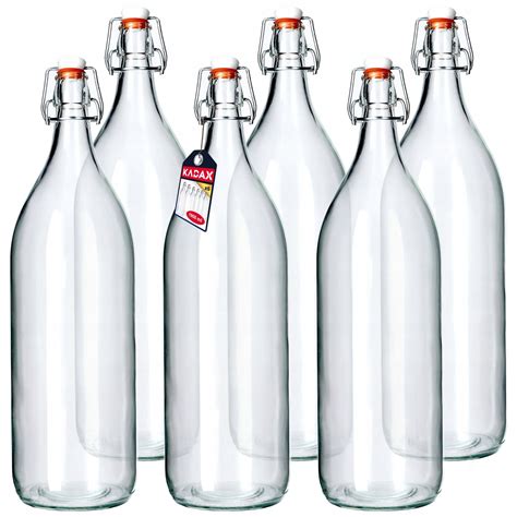 Produkto nuotrauka: Įvairūs variklio tepalų buteliai su klampumo ir specifikacijų žymėjimais.