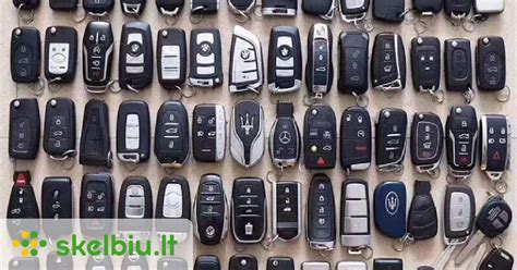 Teminis automobilio nuotrauka su pabrėžtu raktu