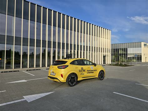 Diagrama, iliustruojanti elektromobilio baterijos talpos įtaką nuvažiuojamam atstumui