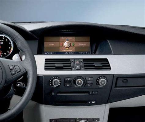 BMW navigacijos ekrano gedimas