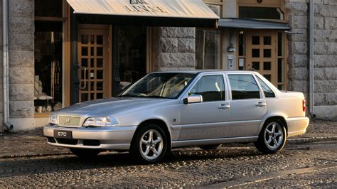 Volvo S70 odinio vairo valymas