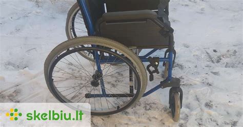 sulankstomas mechaninis neįgaliojo vežimėlis