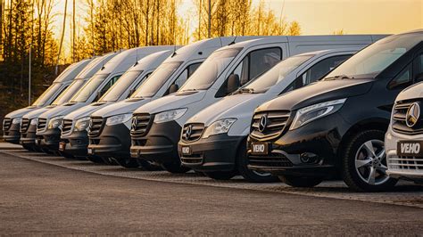 Teminė nuotrauka: naudoti lengvieji komerciniai automobiliai, paruošti pardavimui