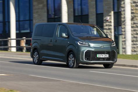 Toyota Proace Verso Electric salono konfigūracijų schema