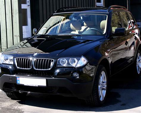 BMW X3 E83 modelio nuotrauka su priekine puse