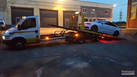 Automobilio rato keitimas kelyje: bendras vaizdas