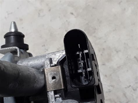 „Volvo S60“ priekinio stiklo valytuvų valdymo svirtelės schema