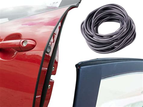 teminė nuotrauka: pažeista automobilio durelių tarpinė