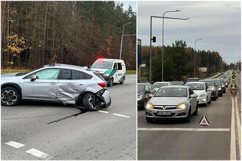 Avarijos vieta, susidūrę automobiliai