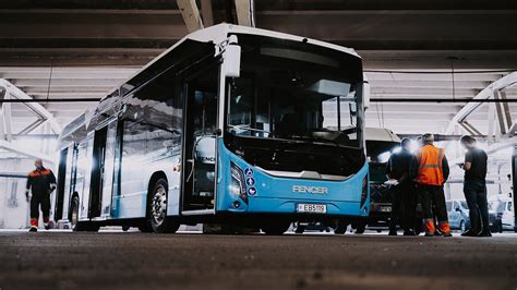 Autobusas, važiuojantis iki kapinių