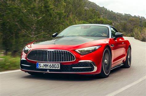 Mercedes-Maybach S-Klasės variklių ir pakabos schemos
