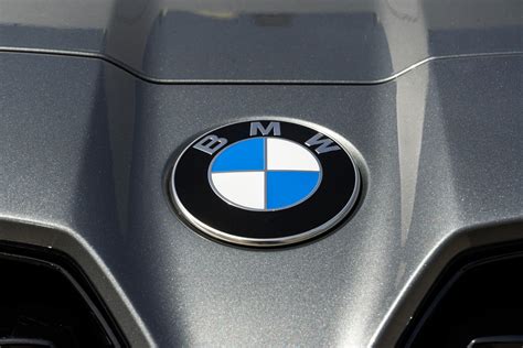 Avarijoje suniokotas automobilis