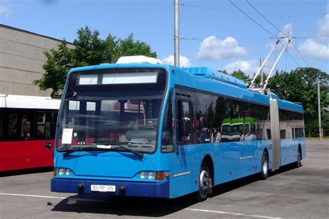 Troleibusas Kauno gatvėmis