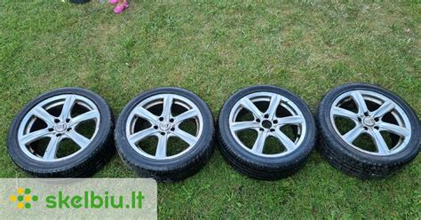nuotrauka su įvairių tipų automobilio ratlankiais