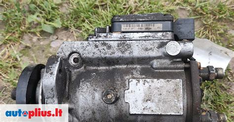 Nissan Almera Tino variklio ir purvasaugio schema