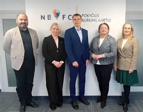 Nuotrauka, iliustruojanti profesionalų klientų aptarnavimą autoservise