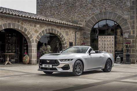 Naujausios kartos Ford Mustang