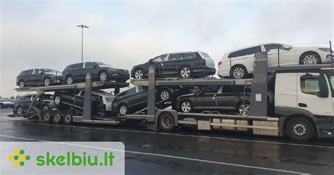 Vairuotojas-ekspeditorius pakrovimo aikštelėje