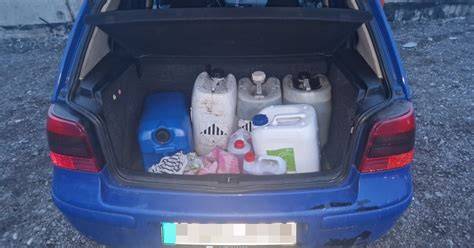BMW avarinio atleidimo vieta bagažinėje