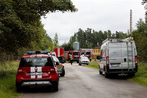 Teminė nuotrauka, vaizduojanti saugų transportą įmonės teritorijoje