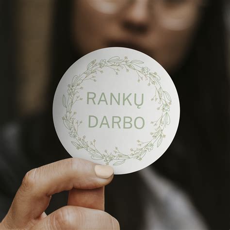 Teminė nuotrauka su įvairiais rankų darbo žibintais