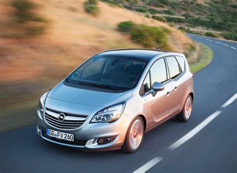 Thematic photo of the Opel Meriva compact minivan
