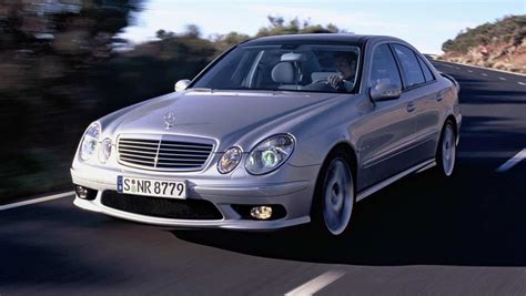 Mercedes-Benz W211 po atnaujinimo 2006 metais, vaizdas iš priekio
