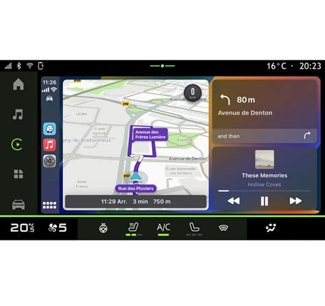 išmaniojo telefono ekranas su įdiegta iGO navigacijos programa, rodantis maršrutą ir kelio informaciją
