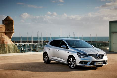 Renault Megane IV automobilio eksterjero dizaino ypatumai