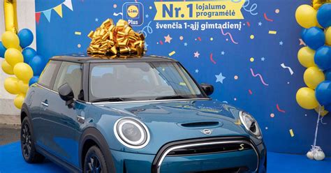 Teminė nuotrauka apie „Lidl“ akciją su „Škoda“ automobiliu